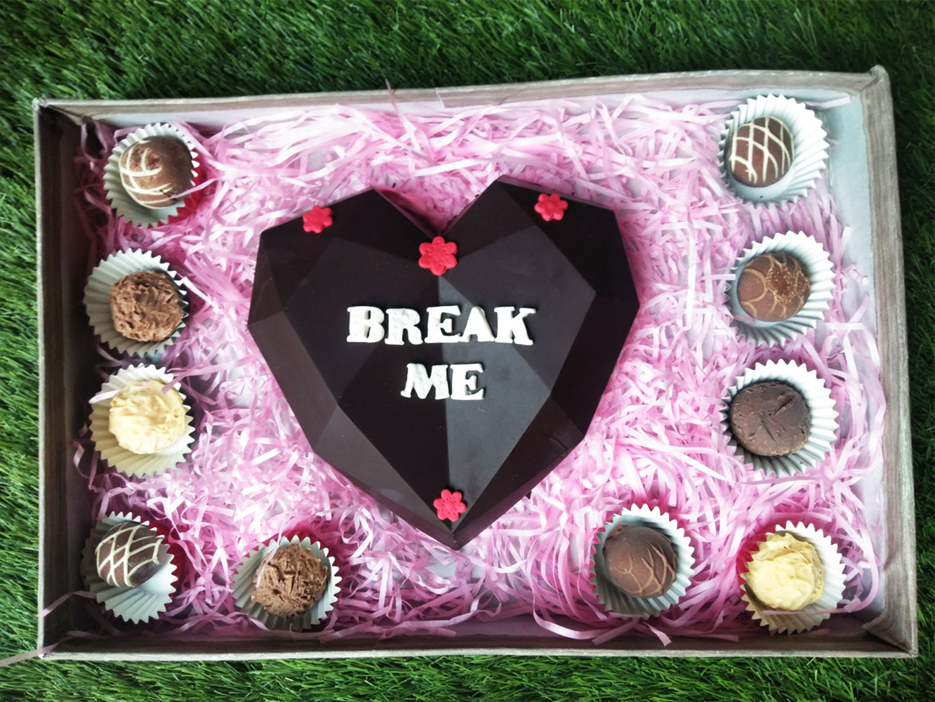 Smash-Heart-Cake